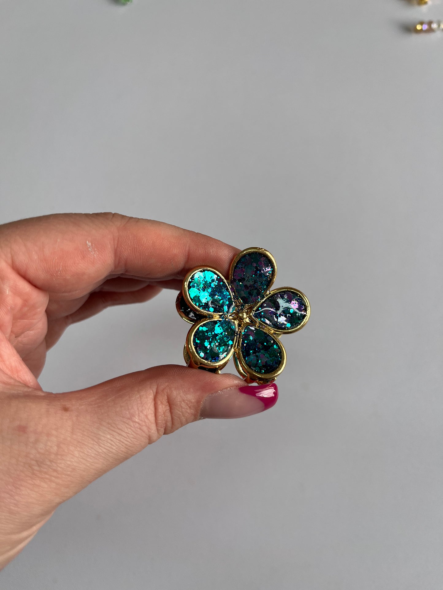 Glitzer Blumenhaarspangen